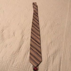 %100 silk men’s Caps tie.
